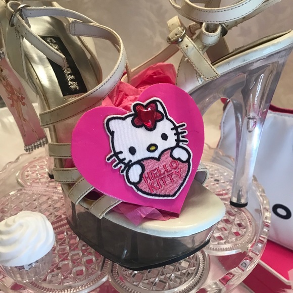 Adorable y2k hot pink heart ๐ glass platforms ๐๐ - Picture 8 of 13